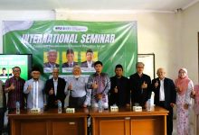 Photo of Dikdasmen DPP PUI dan PGSD UHS Gelar Seminar Internasional, Dorong Transformasi Kurikulum untuk Pendidikan Masa Depan